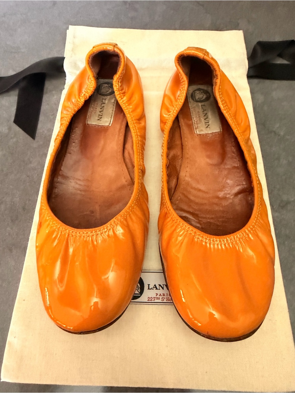 Lanvin Paris Glossy Orange Patent Leather Scrunch Ballet Flats Sz 38